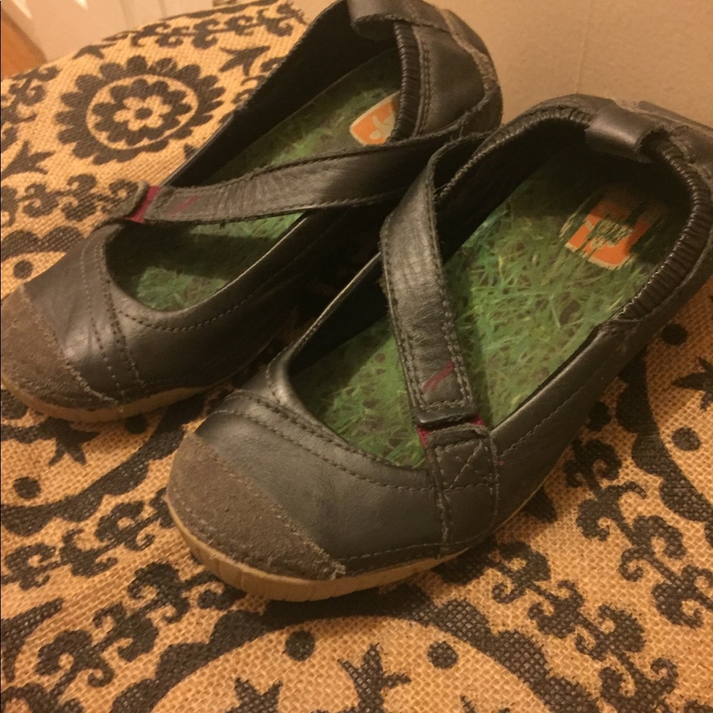 Rare CUSHE Boutique Ballet Flat